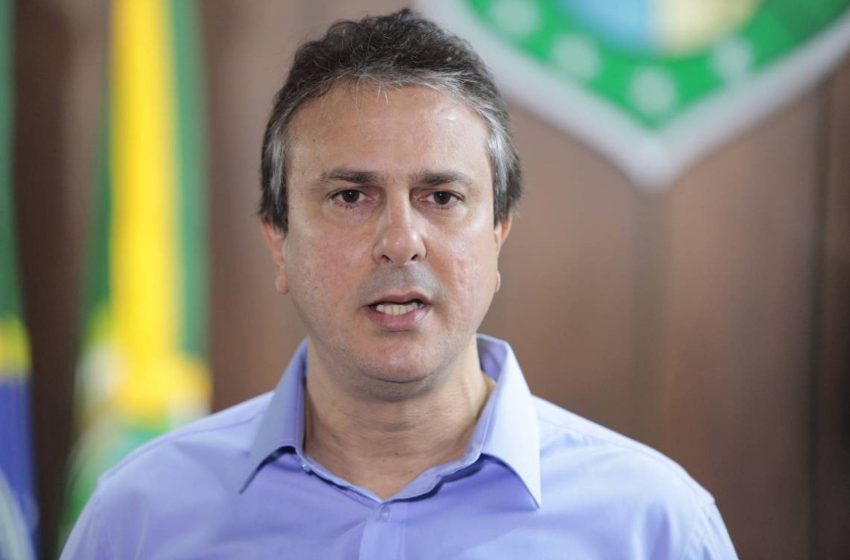  Camilo Santana confronta governo Bolsonaro e exige direito de testar turistas internacionais