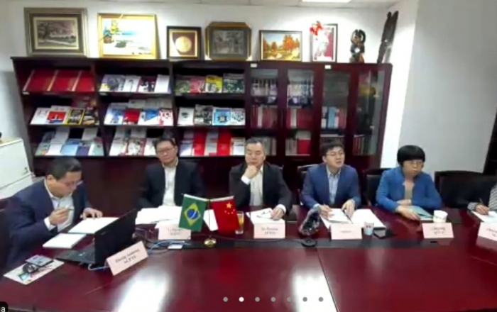  CUT e Centrais recebem apoio do movimento sindical da China para vacina