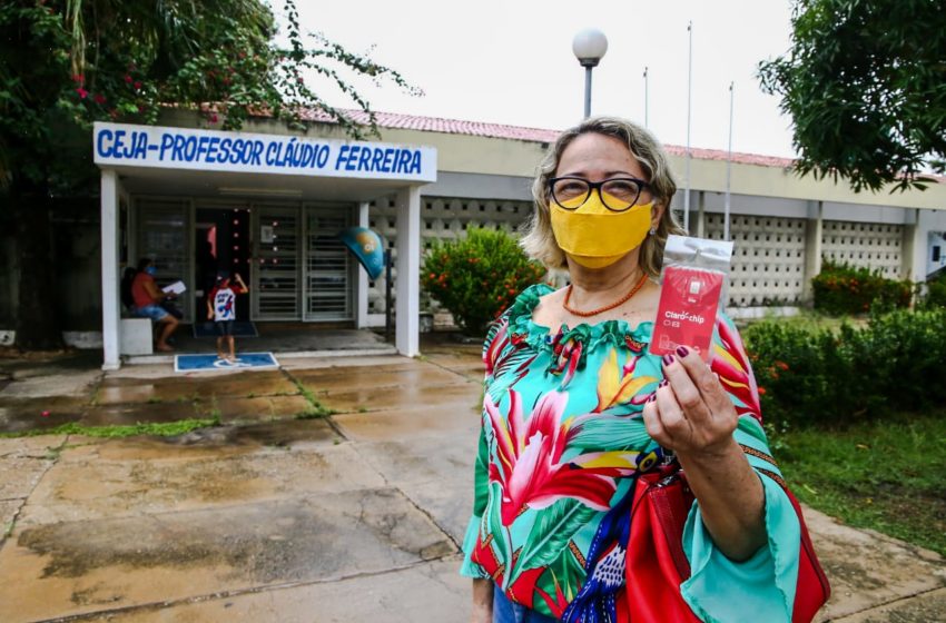  Estudantes tem conectividade garantida em matrícula na Educação de Jovens e Adultos