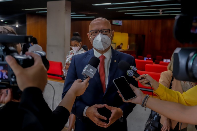  Franzé apela para que bancada proteste contra descumprimento de acordo da Eletrobras