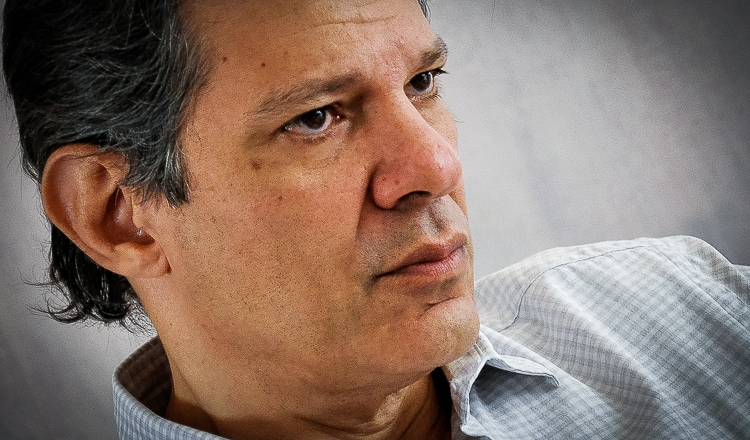  Haddad defende o impeachment: “Bolsonaro é um risco real à vida das pessoas”