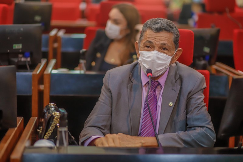  Deputado João de Deus comemora a inauguração de obras em três municípios