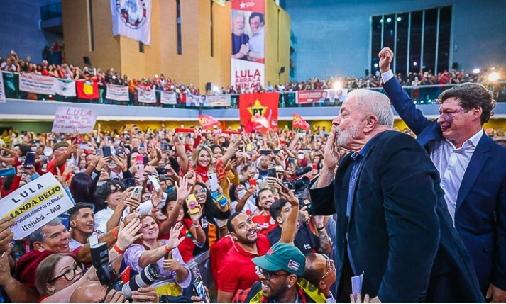  Lula: “Minha causa é a gente libertar o povo brasileiro do sofrimento”