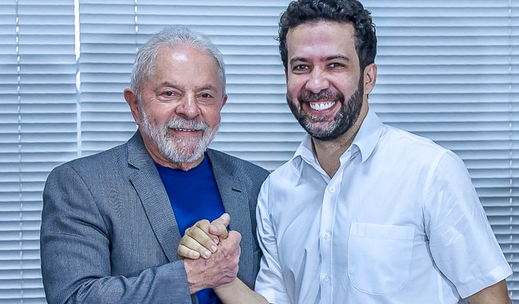  Janones declara apoio a Lula e juntos reafirmam luta contra a fome