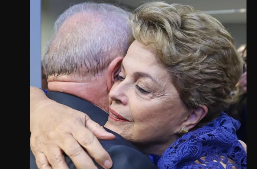  Lula destaca reencontro com Dilma na sua diplomação