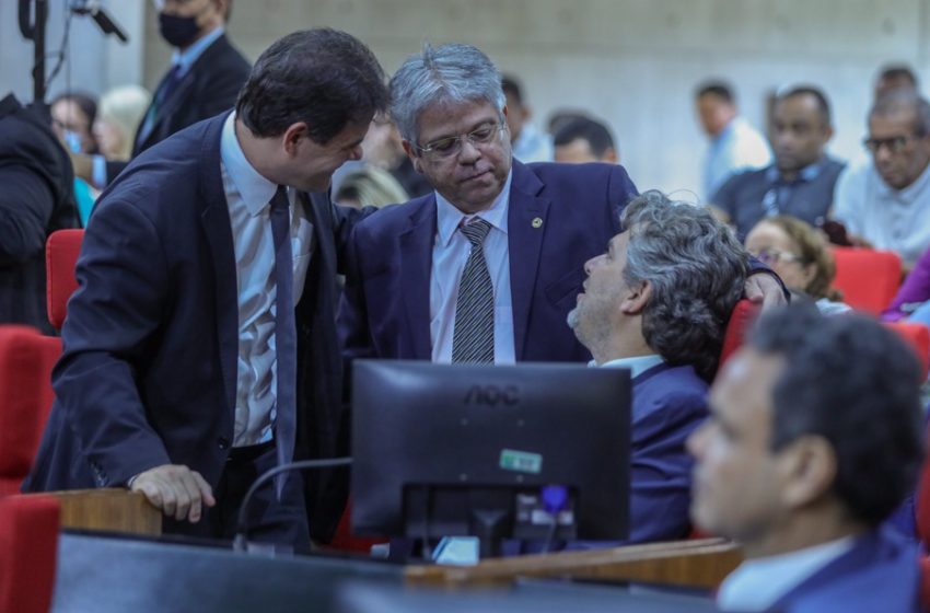  Deputados eleitos tomam posse no dia 1º de fevereiro