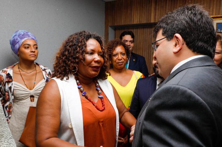  Em visita ao Piauí, ministra da Cultura Margareth Menezes reafirma luta contra racismo e escravidão