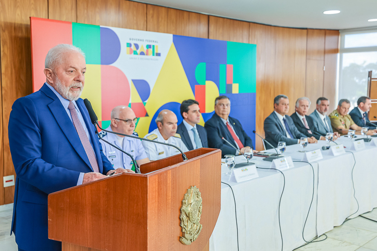  Governo Lula une PF, PRF e Forças Armadas no combate ao crime organizado