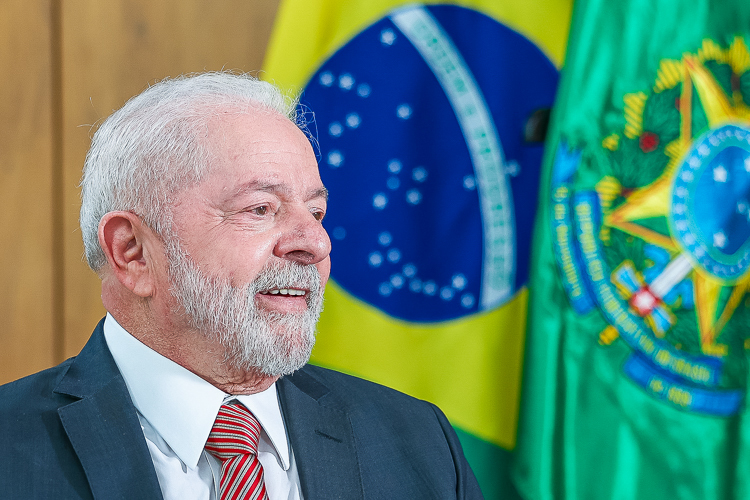  Quaest: 51% aprovam trabalho de Lula e 46% desaprovam