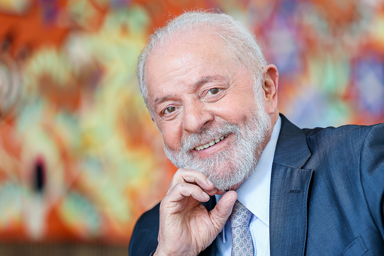  Com Lula, Brasil bate recorde de investimentos